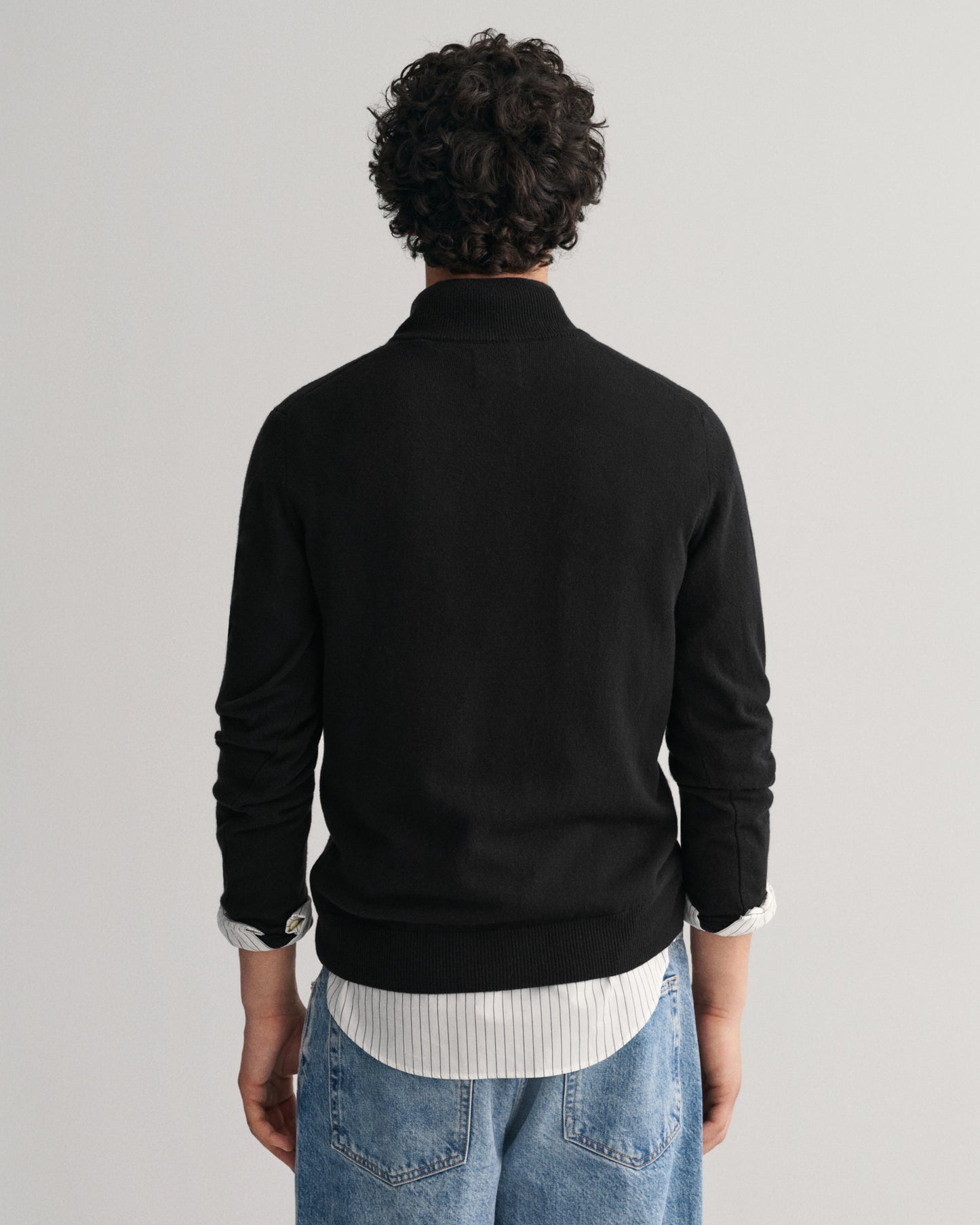 BLACK, SUPERFINE LAMBSWOOL HALF ZIP, BACK-VIEW BY GANT AU.