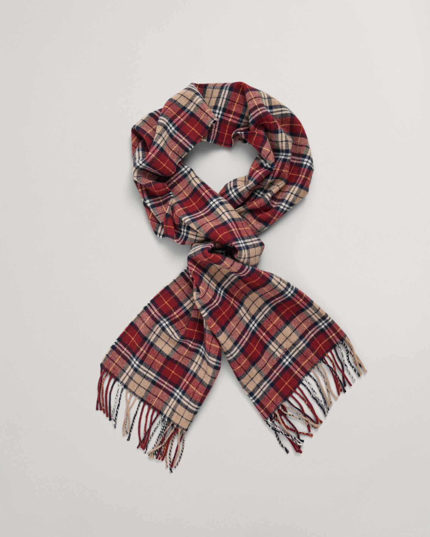 PLUMPED RED, MULTI CHECK SCARF, FLAT-LAY BY GANT AU.