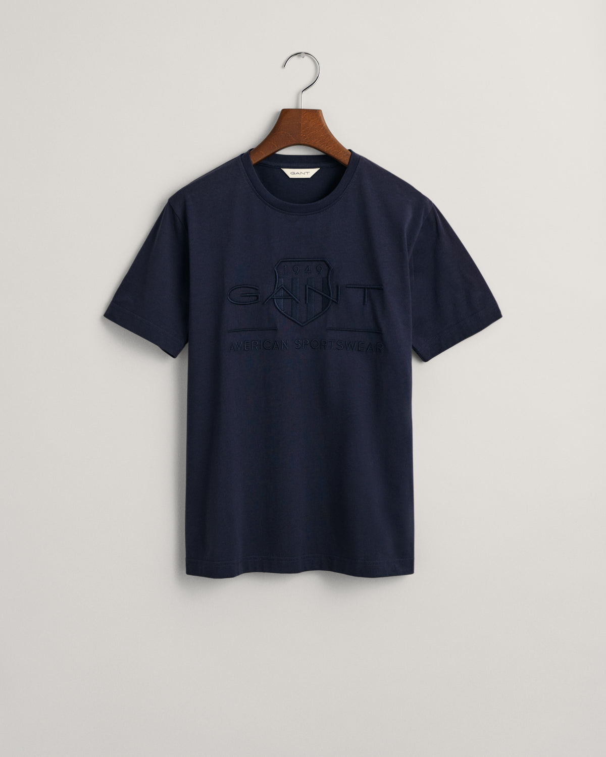 EVENING BLUE, TONAL AS SS T-SHIRT BY GANT AU.