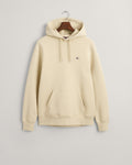 SILKY BEIGE, REG SHIELD HOODIE, FLAT-LAY BY GANT AU.