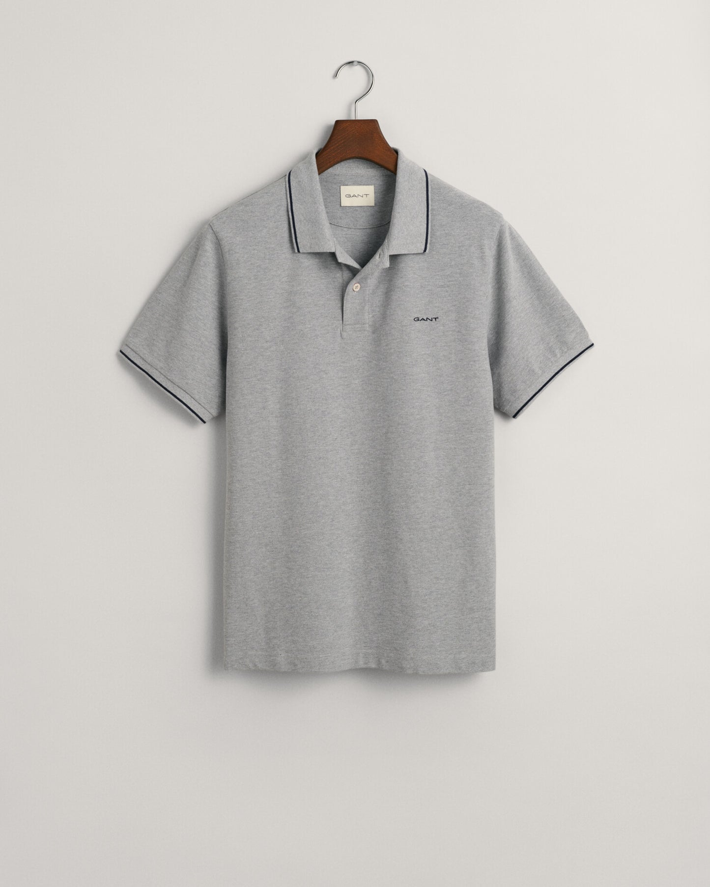 GREY MELANGE, TIPPING SS PIQUE POLO, FLAT-LAY BY GANT AU.