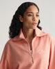 PEACHY PINK, ARCH HALF ZIP SWEAT, CLOSE-UP BY GANT AU.