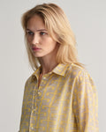 MODEL WEARING REL G PATTERN COT SILK SHIRT
