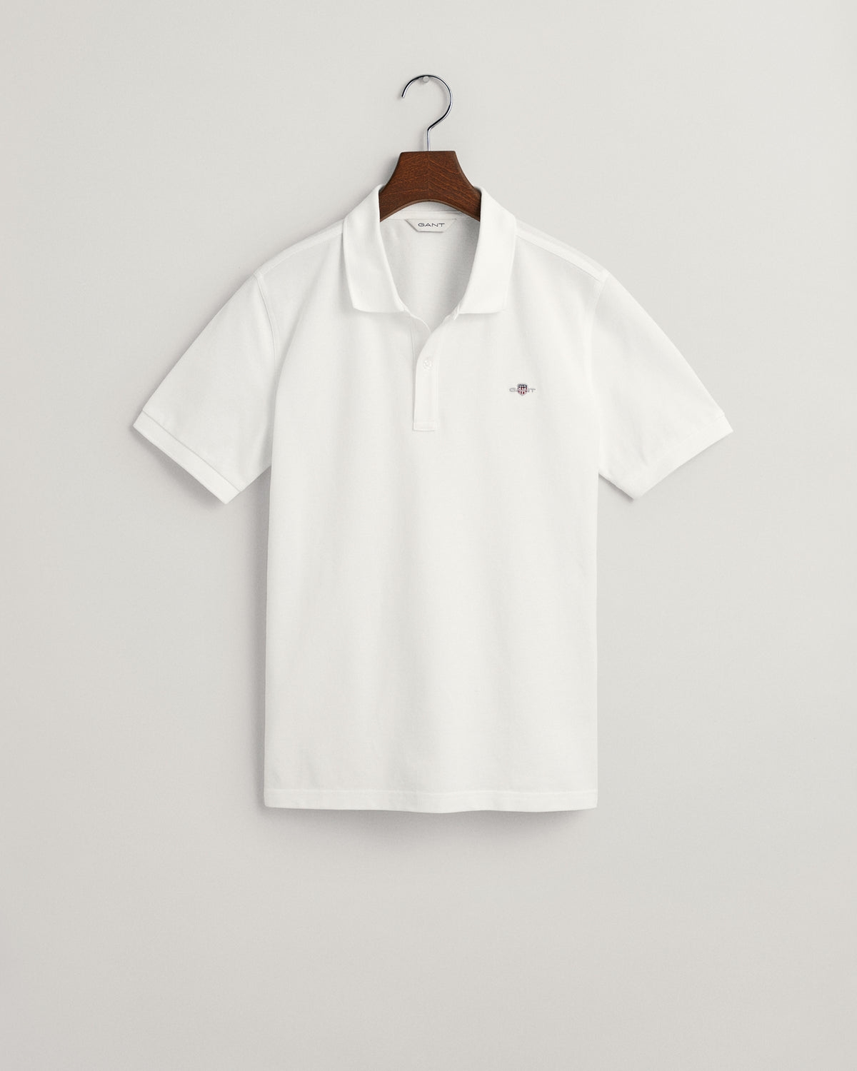 WHITE, SHIELD SS PIQUE BY GANT AU.