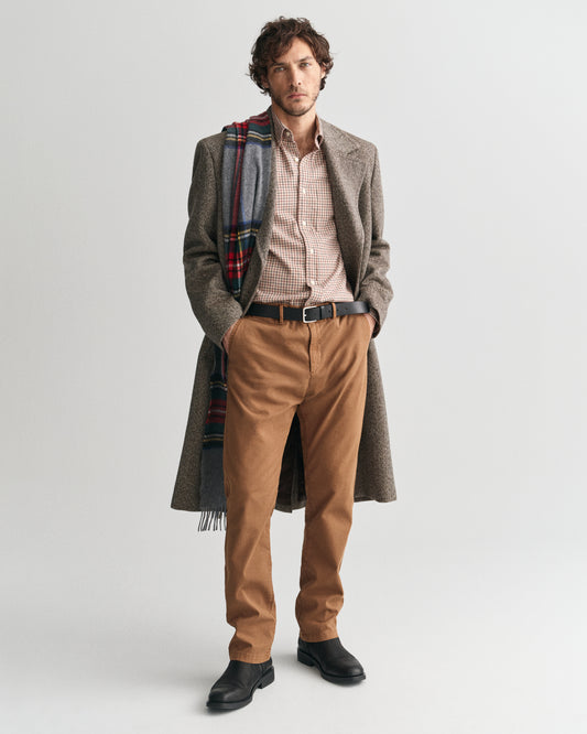 ROASTED WALNUT, SLIM DOBBY STRUCTURE CHINOS BY GANT AU.