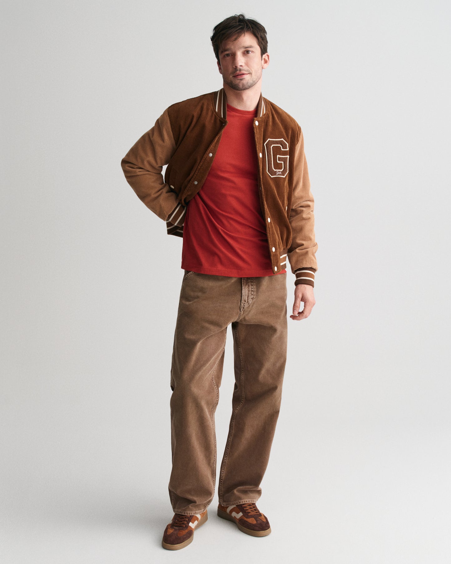 IRON RED, REG SHIELD LS T-SHIRT BY GANT AU.