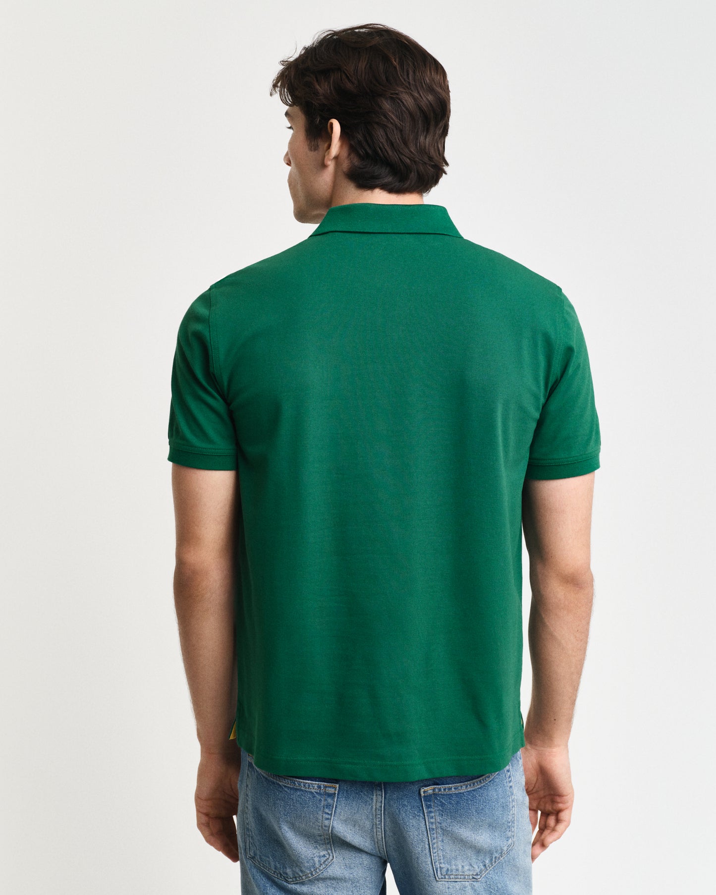 DEEP FOREST GREEN, REG CONTRAST PIQUE SS POLO, BACK-VIEW BY GANT AU.