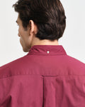 MODEL WEARING REG CLASSIC POPLIN SHIRT