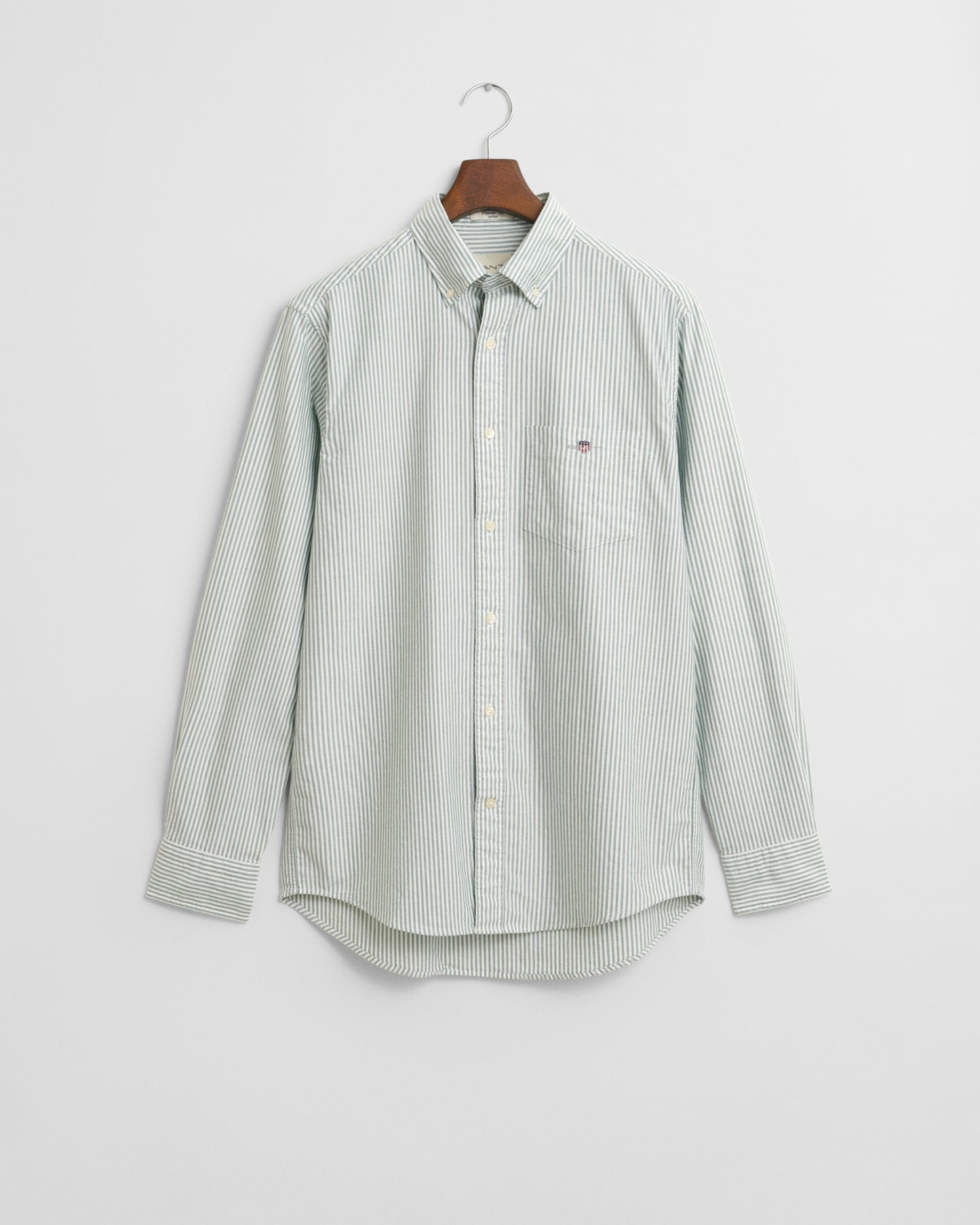 DEEP FOREST GREEN, REG CLASSIC OXFORD STRIPE SHIRT BY GANT AU.