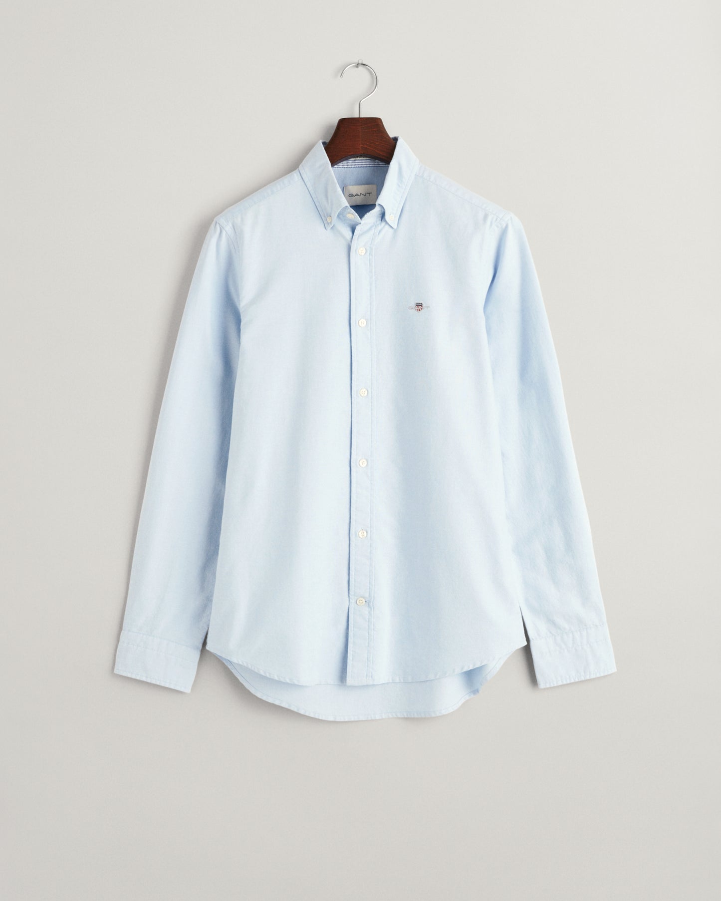 LIGHT BLUE, SLIM STRETCH OXFORD SHIRT, FLAT-LAY BY GANT AU.