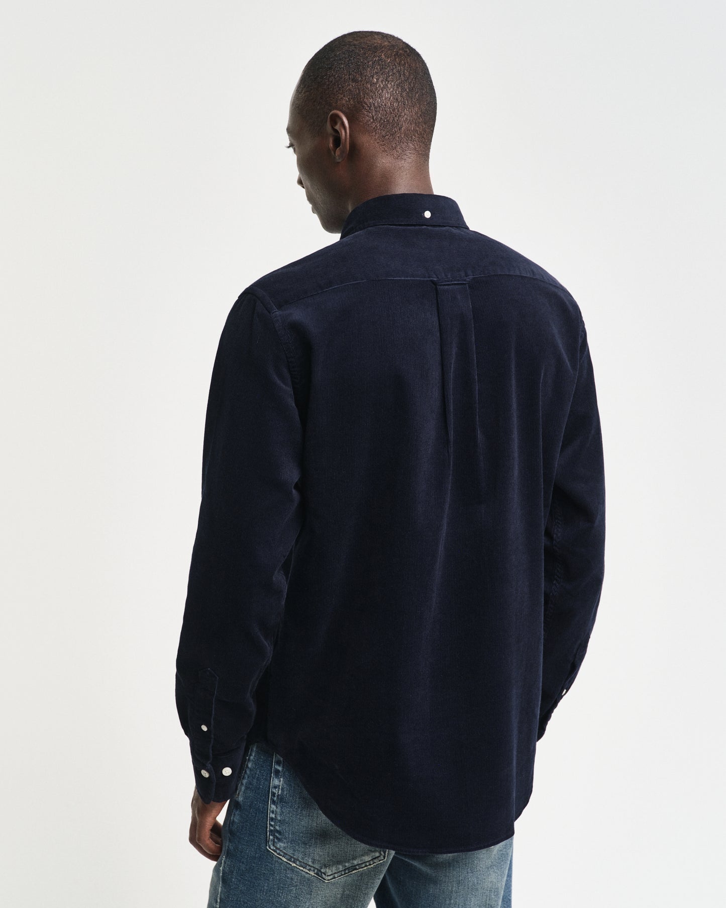 EVENING BLUE, REG UT CORDUROY SHIRT, BACK-VIEW BY GANT AU.