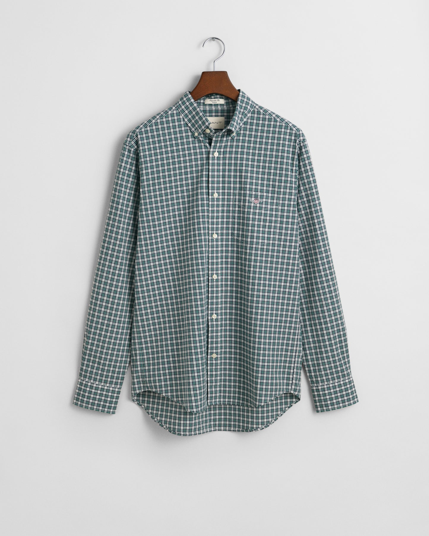 DEEP FOREST GREEN, REG POPLIN SMALL CHECK SHIRT, FLAT-LAY BY GANT AU.