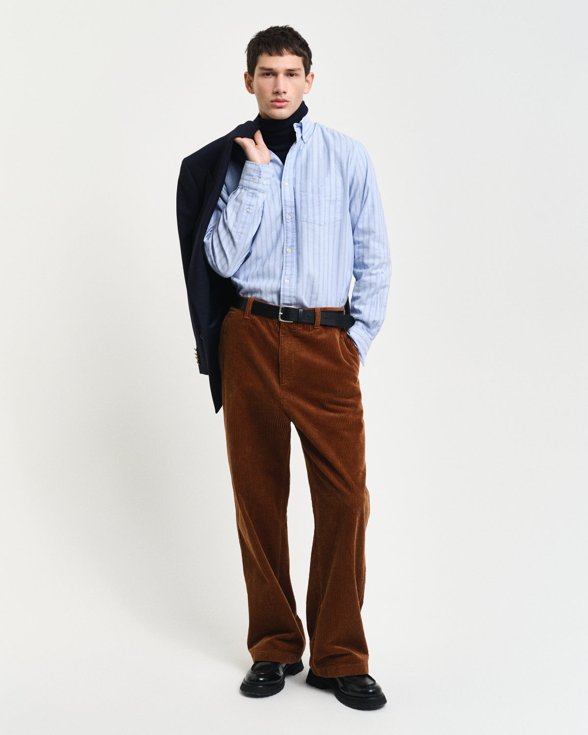 CLEAR SKY, REG ARCHIVE OXFORD STRIPE SHIRT BY GANT AU.