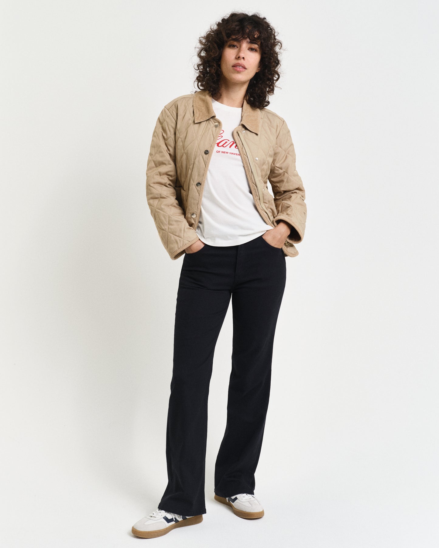 BLACK, SLIM FLARE STRETCH JEANS, FRONT-VIEW BY GANT AU.