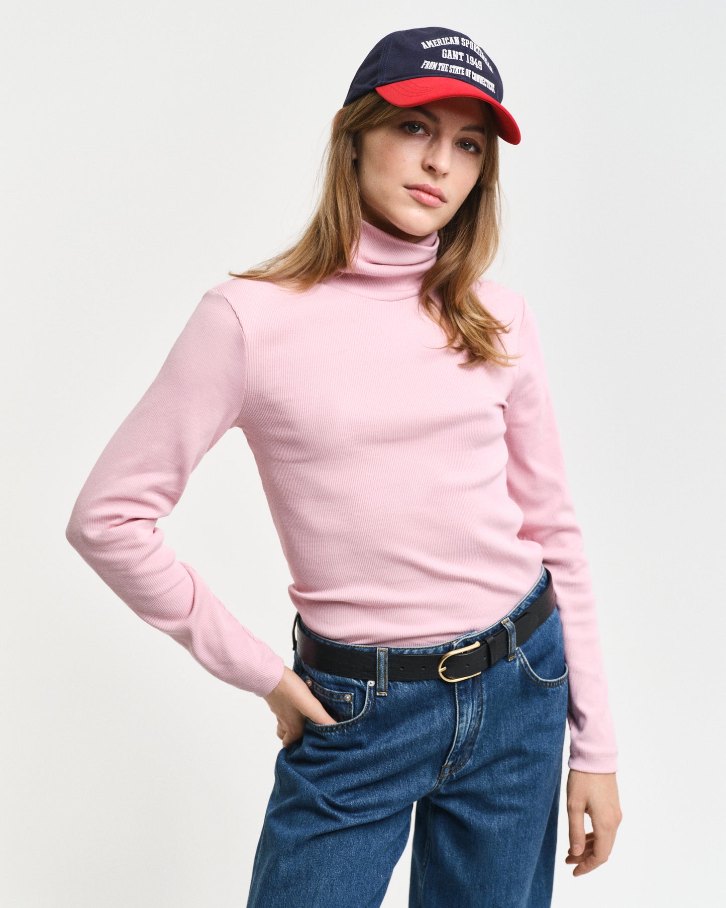 DUSTY PINK, SLIM RIB TURTLENECK, FRONT-VIEW BY GANT AU.