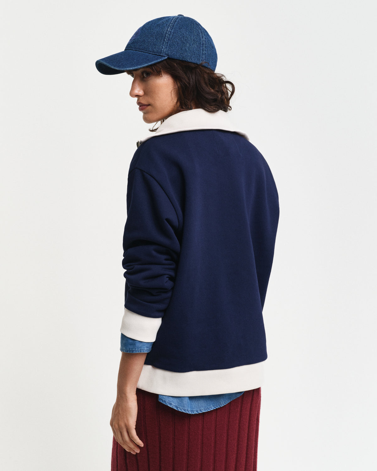 CLASSIC BLUE, SMALL GRAPHIC HALF ZIP SWEAT, BACK-VIEW BY GANT AU.