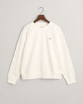 EGGSHELL, SHIELD C-NECK SWEAT, FLAT-LAY BY GANT AU.