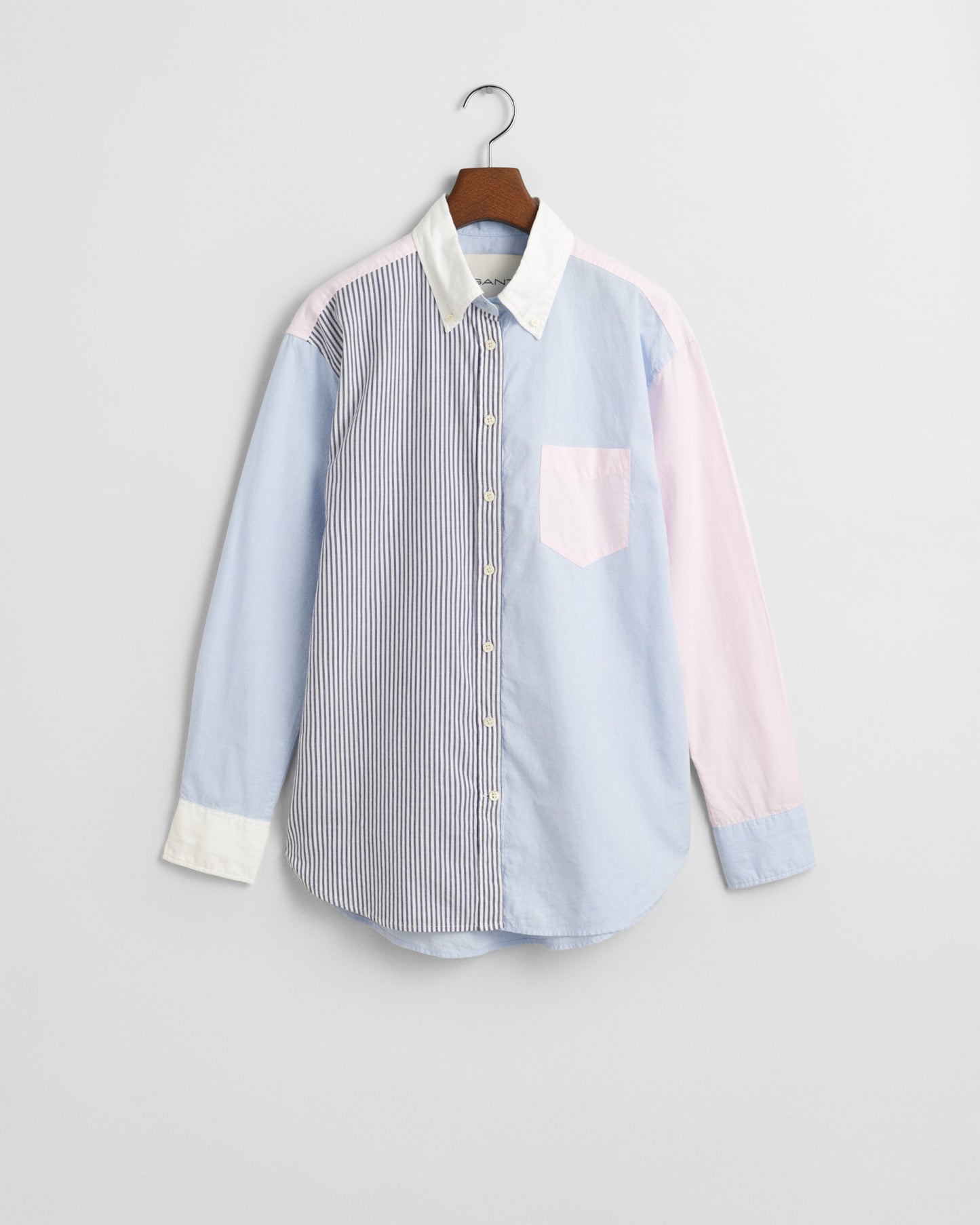 MUTED BLUE, REL PATCHWORK BD SHIRT, FLAT-LAY BY GANT AU.