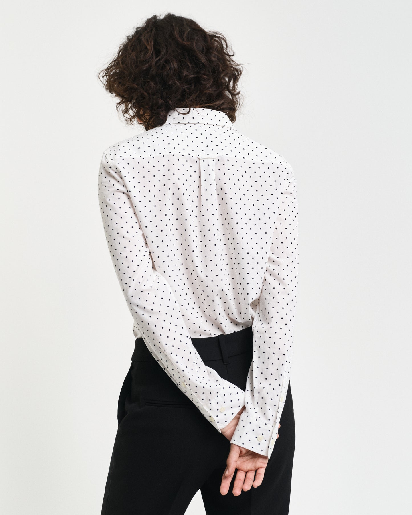 EGGSHELL, REG DOT PRINT CTN VOILE SHIRT, BACK-VIEW BY GANT AU.