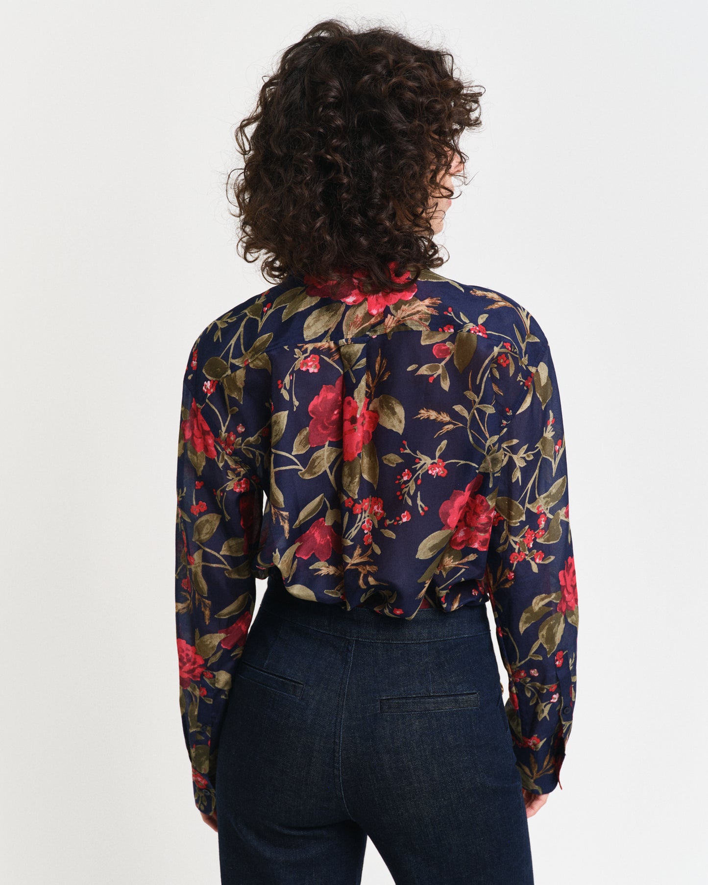 CLASSIC BLUE, REL ROSE PRINT COT SILK SHIRT, BACK-VIEW BY GANT AU.