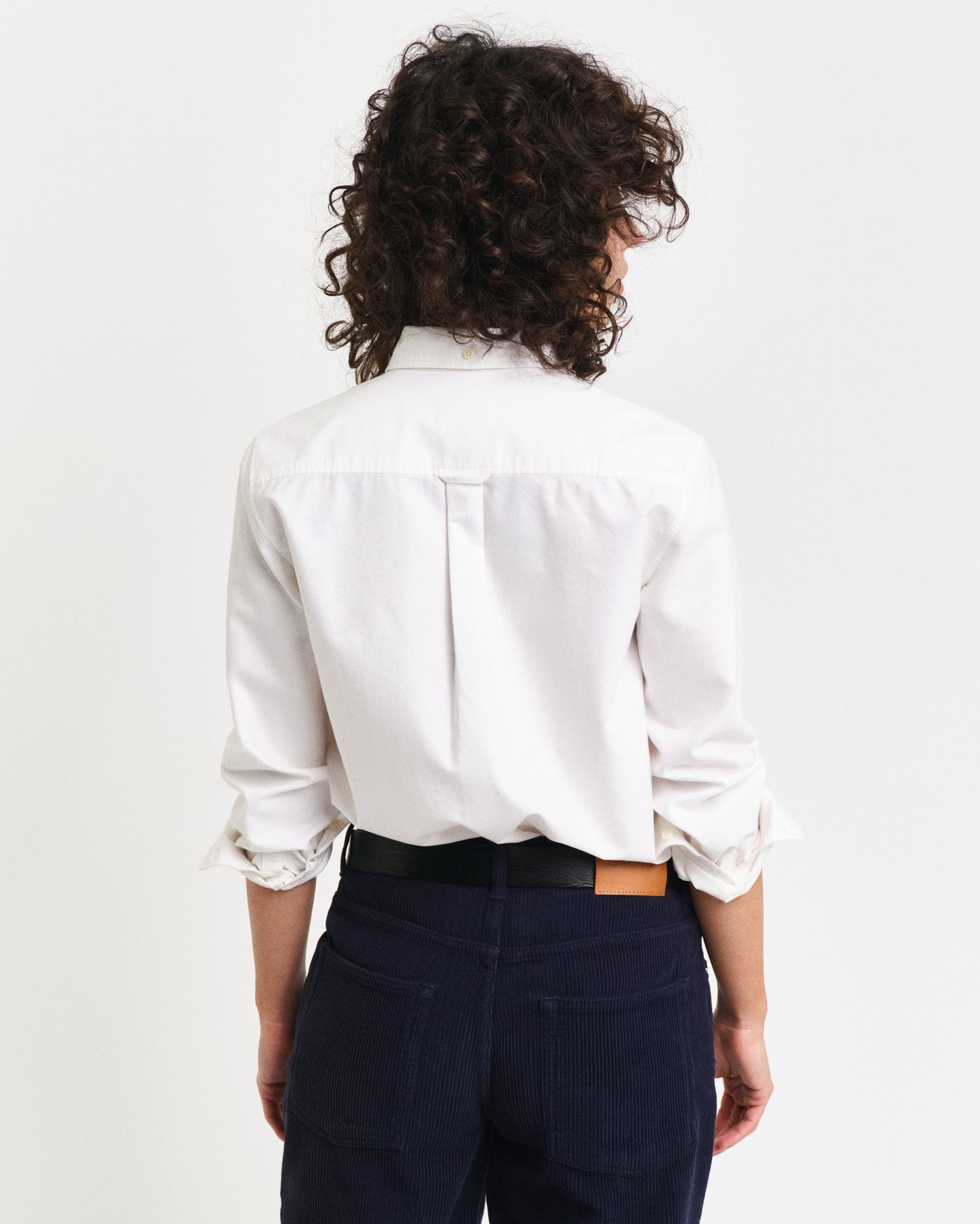 WHITE, REG CLASSIC OXFORD SHIRT, BACK-VIEW BY GANT AU.
