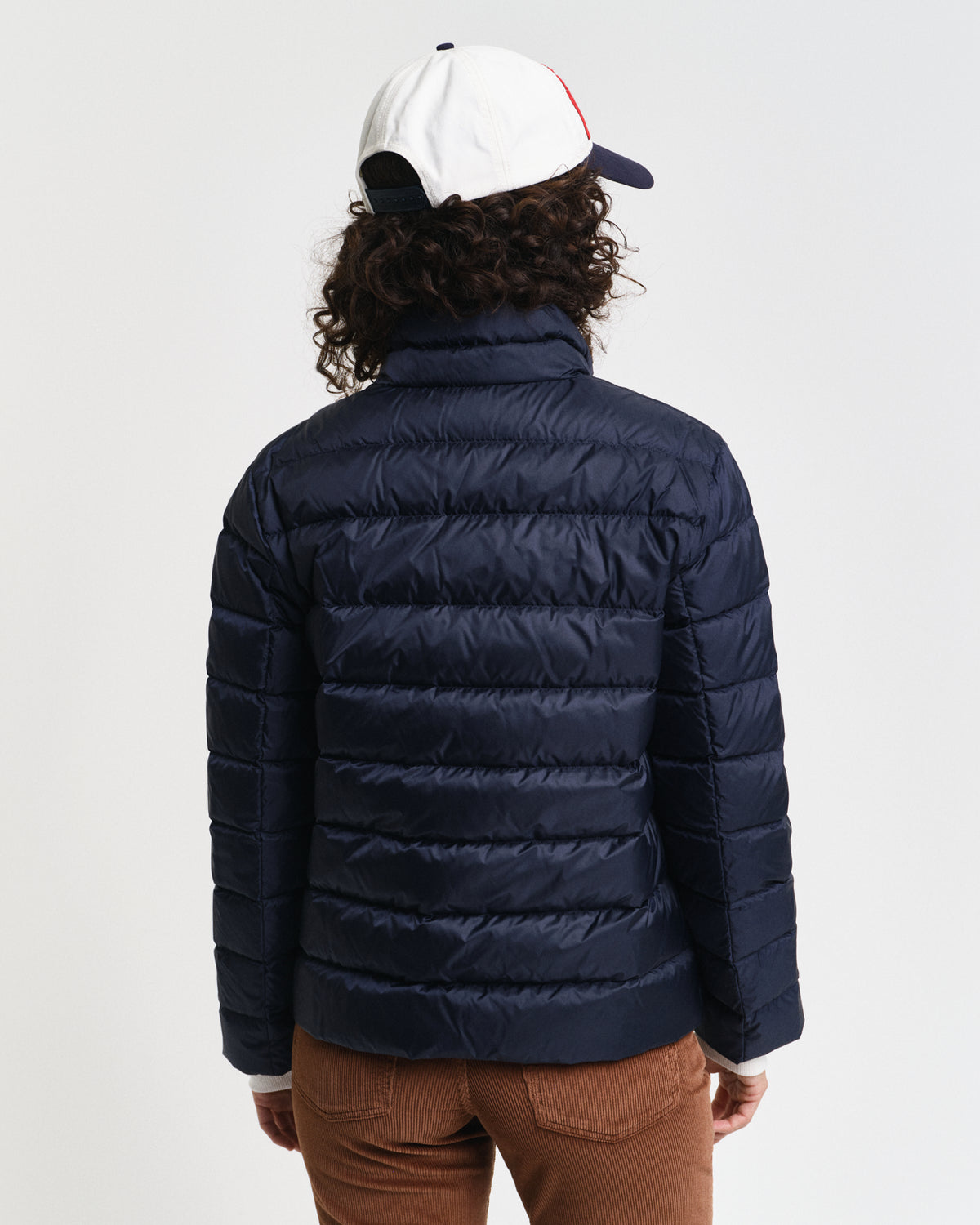 EVENING BLUE, LIGHT DOWN LOGO JACKET, BACK-VIEW BY GANT AU.