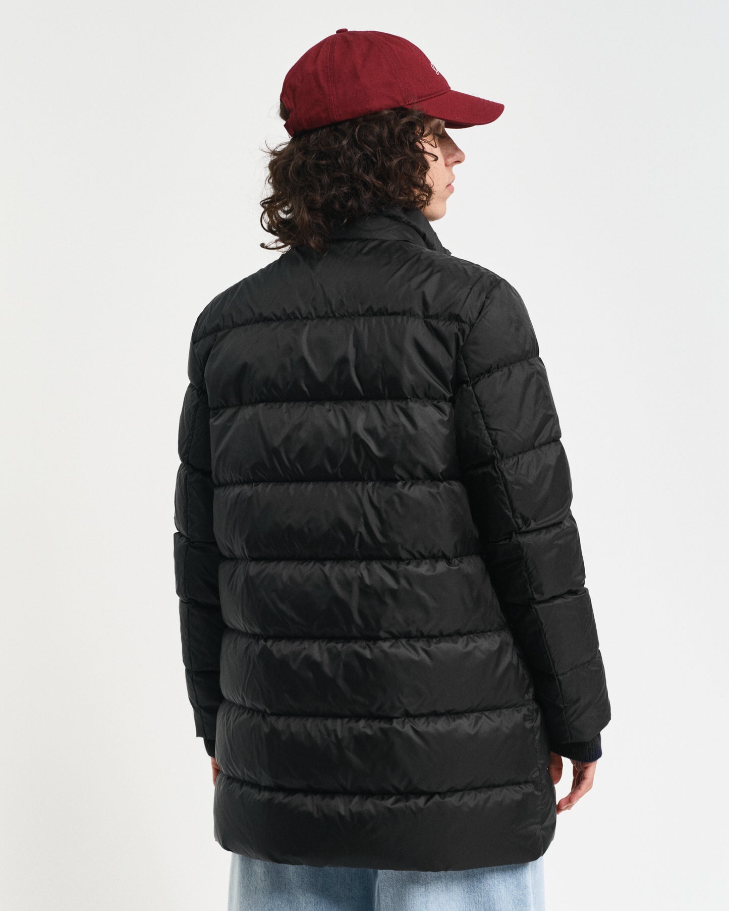 BLACK, LIGHT DOWN COAT, BACK-VIEW BY GANT AU.