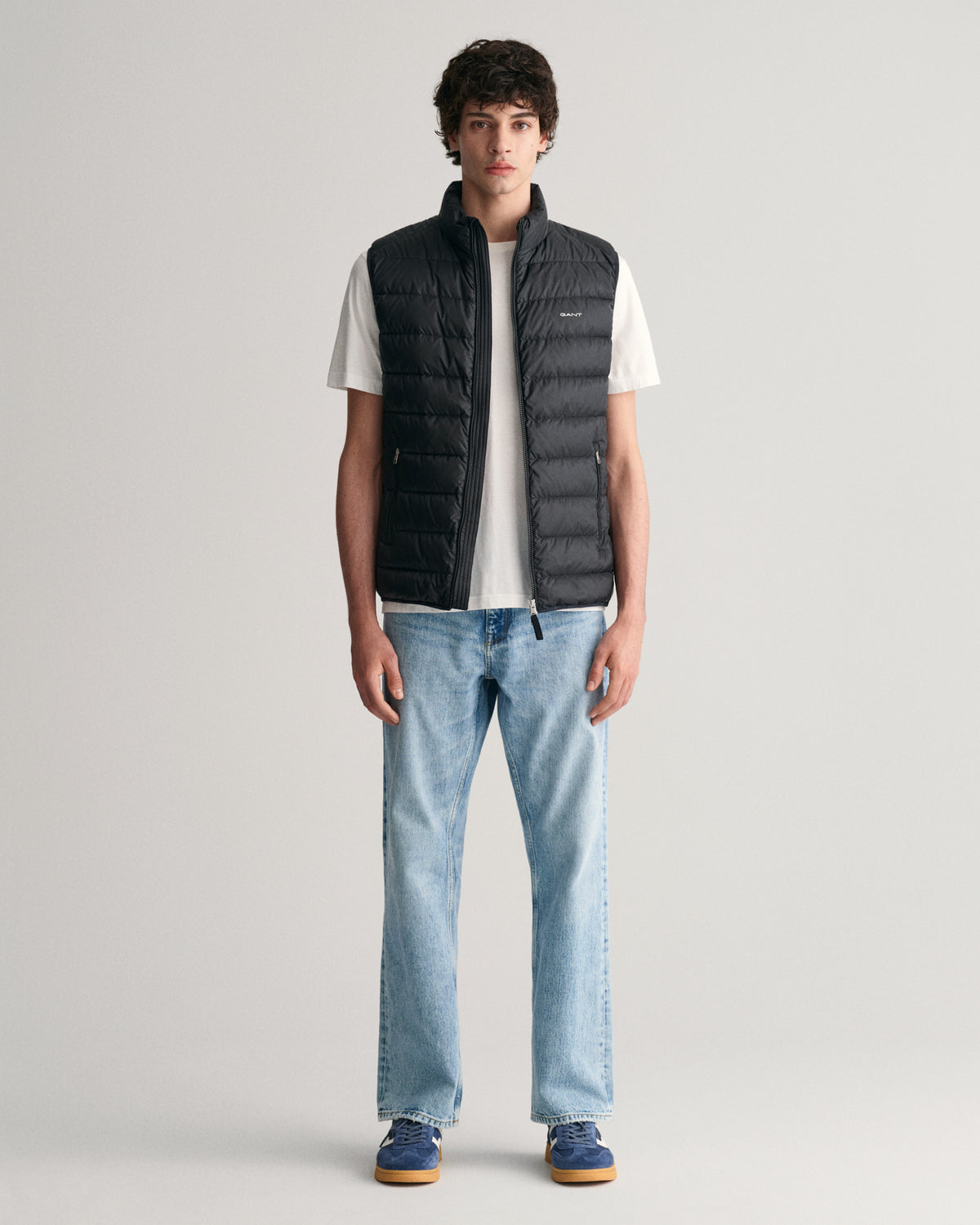 BLACK, LIGHT DOWN VEST BY GANT AU.