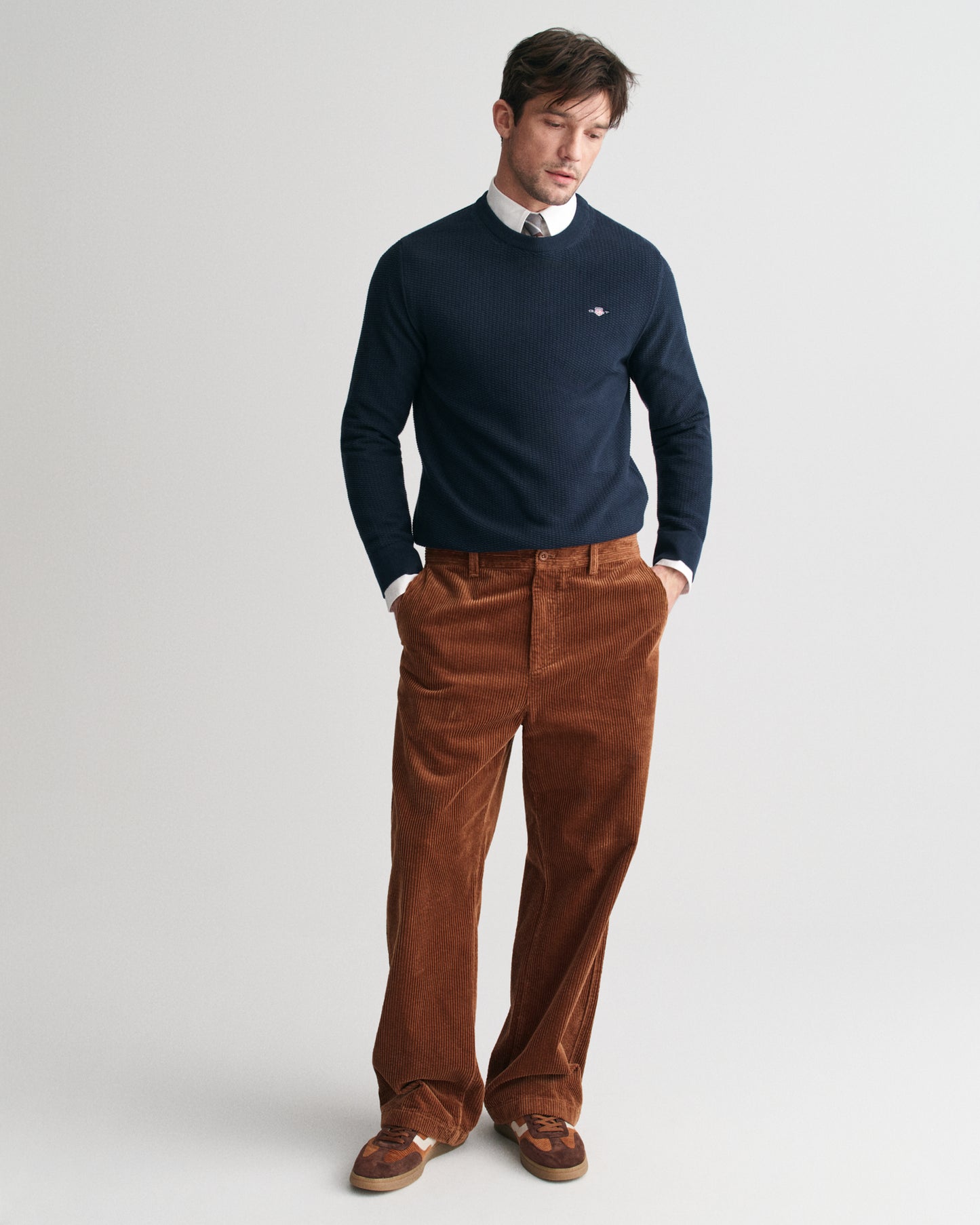 EVENING BLUE, COTTON MICRO TEXTURED C-NECK BY GANT AU.