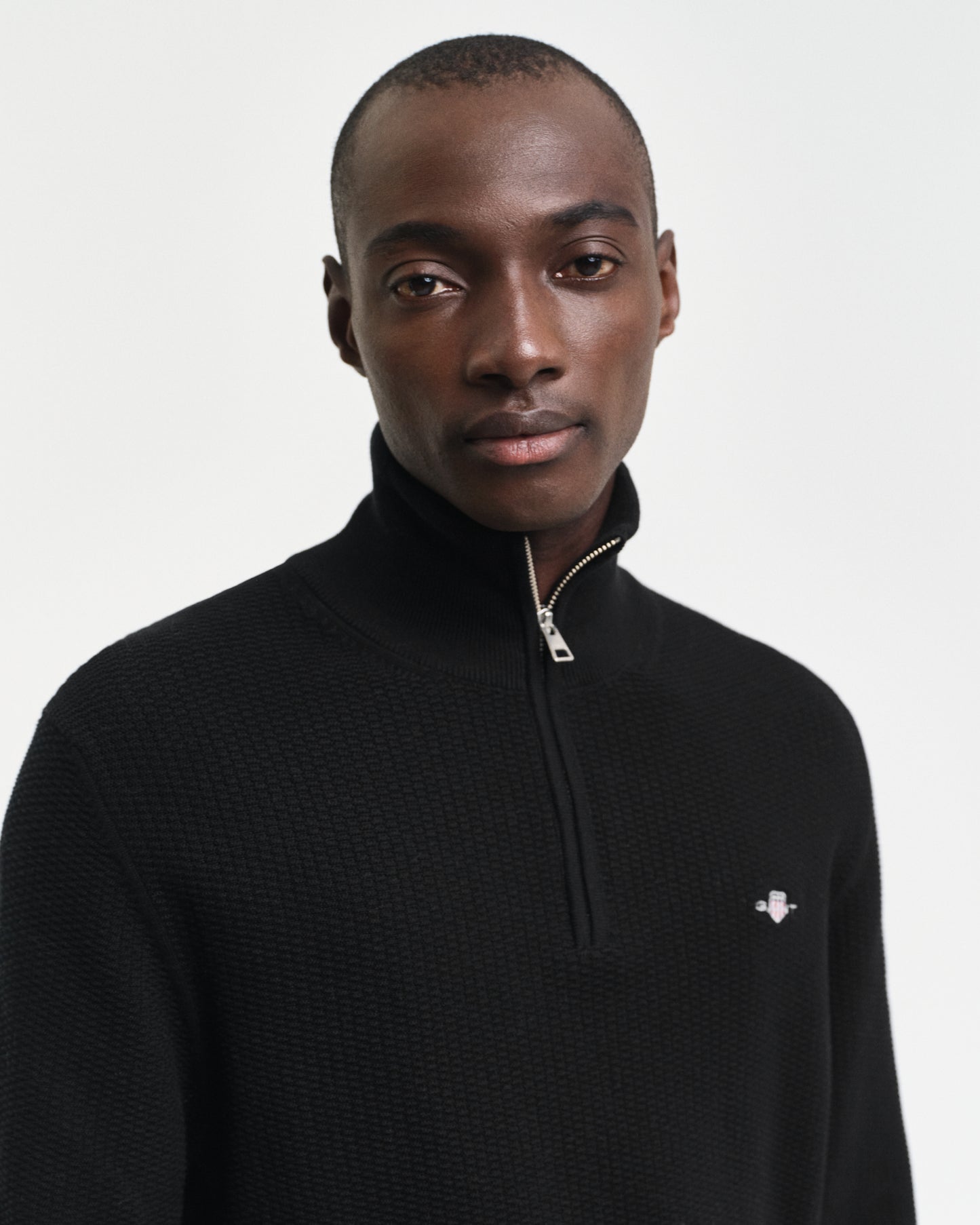 BLACK, COTTON MICRO TEXTURED HALF ZIP, CLOSE-UP BY GANT AU.