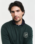 TARTAN GREEN, BADGE C-NECK, CLOSE-UP BY GANT AU.