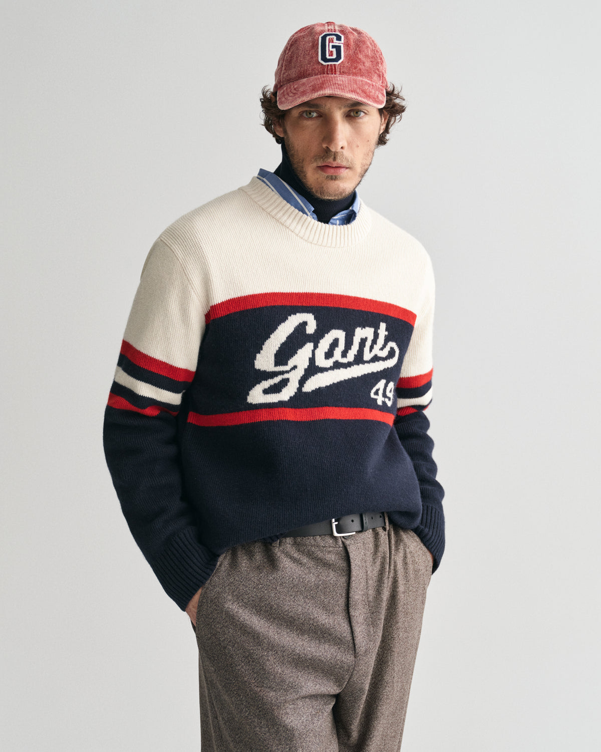 EVENING BLUE, GANT VINTAGE GRAPHIC C-NECK, FRONT-VIEW BY GANT AU.