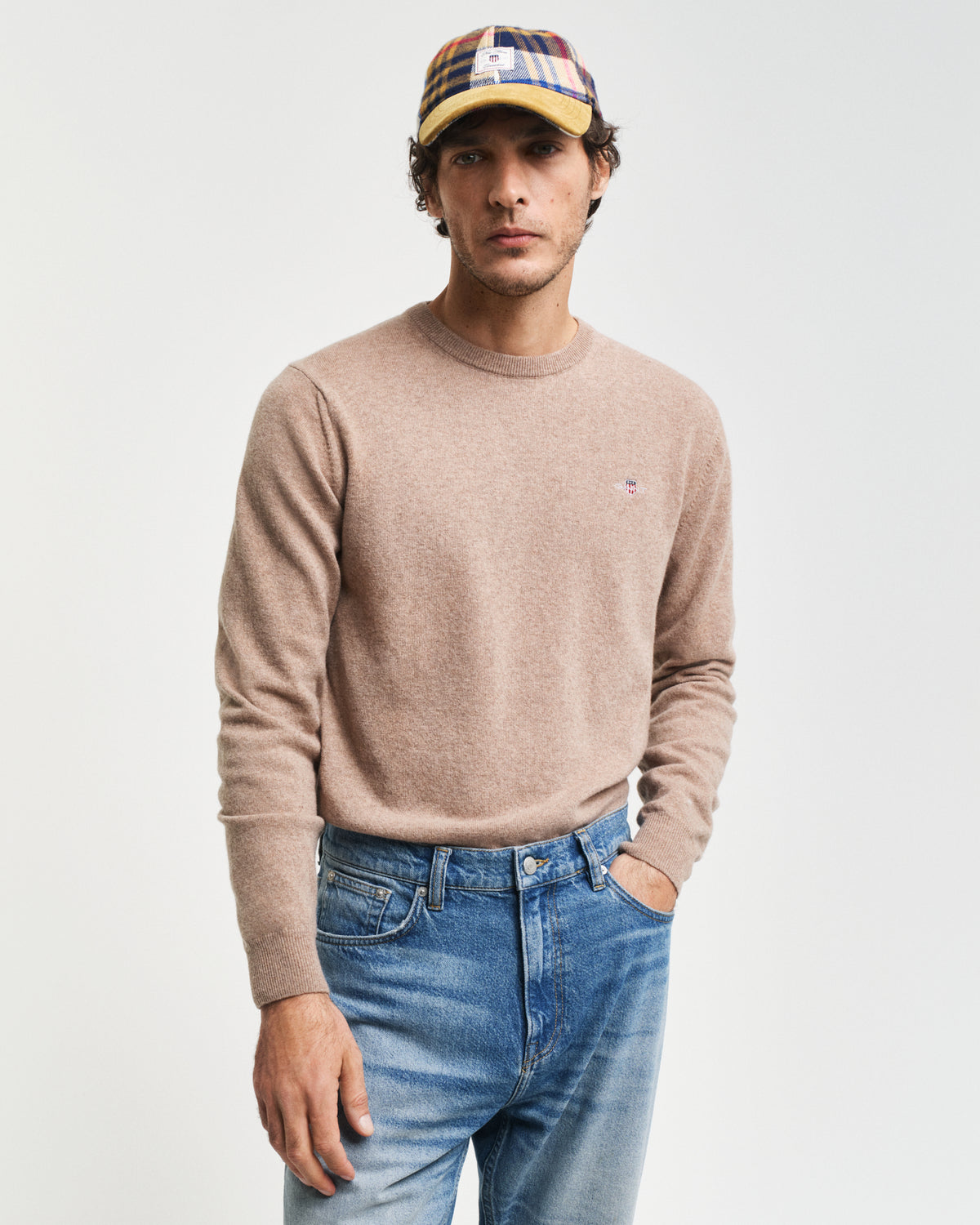 DK SAND MELANGE, SUPERFINE LAMBSWOOL C-NECK, FRONT-VIEW BY GANT AU.