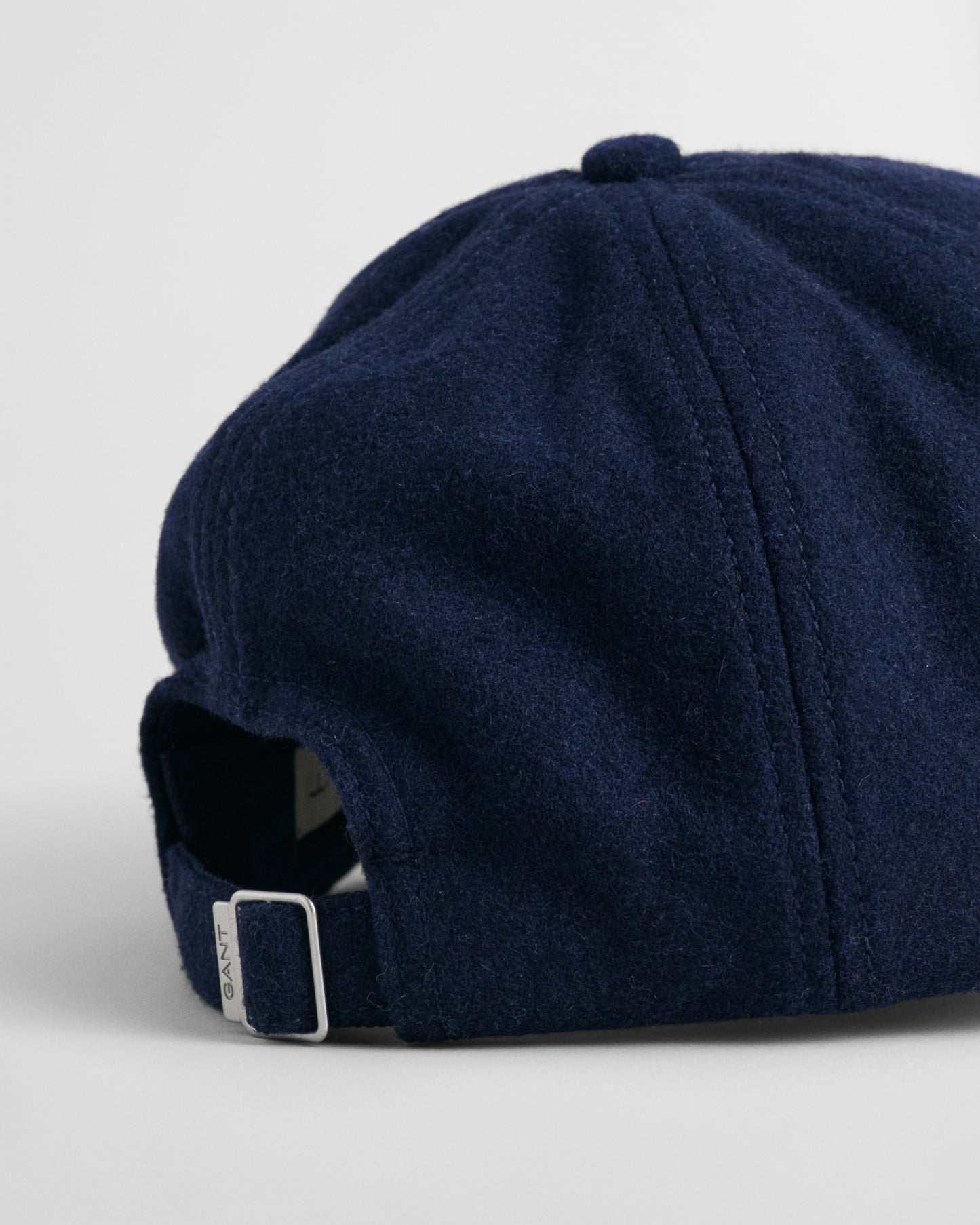 MARINE, SHIELD MELTON CAP, CLOSE-UP BY GANT AU.