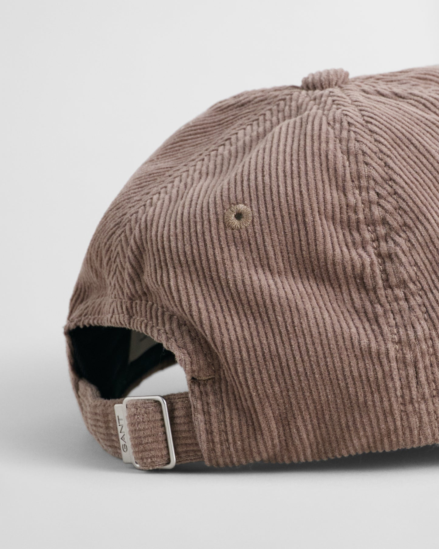 DESERT BROWN, SHIELD CORD CAP, CLOSE-UP BY GANT AU.