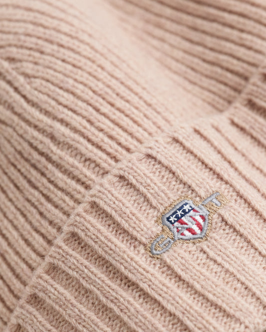 DRY SAND, UNISEX. SHIELD WOOL BEANIE, CLOSE-UP BY GANT AU.