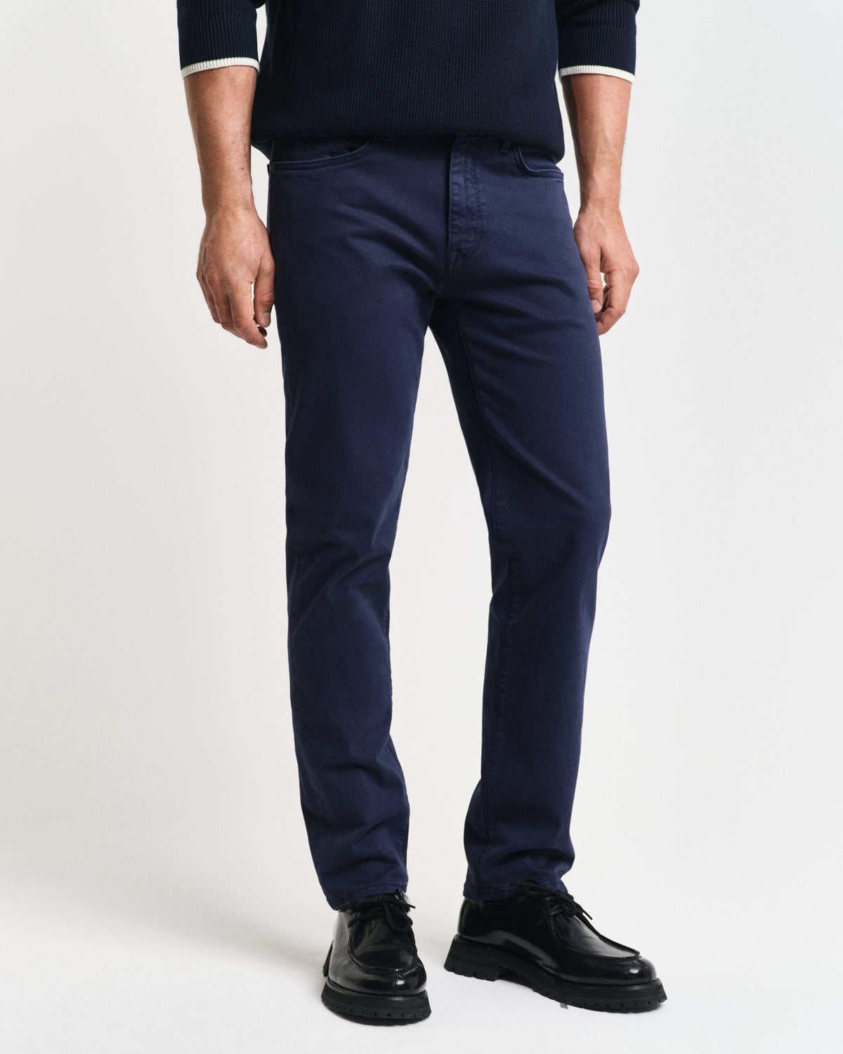 MODEL WEARING REGULAR DESERT JEANS