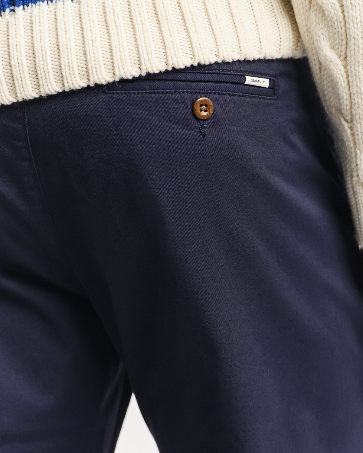 MARINE, REGULAR TWILL CHINOS, CLOSE-UP BY GANT AU.