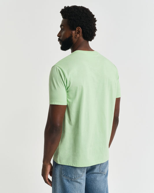APPLE GREEN, REG SHIELD SS T-SHIRT, BACK-VIEW BY GANT AU.