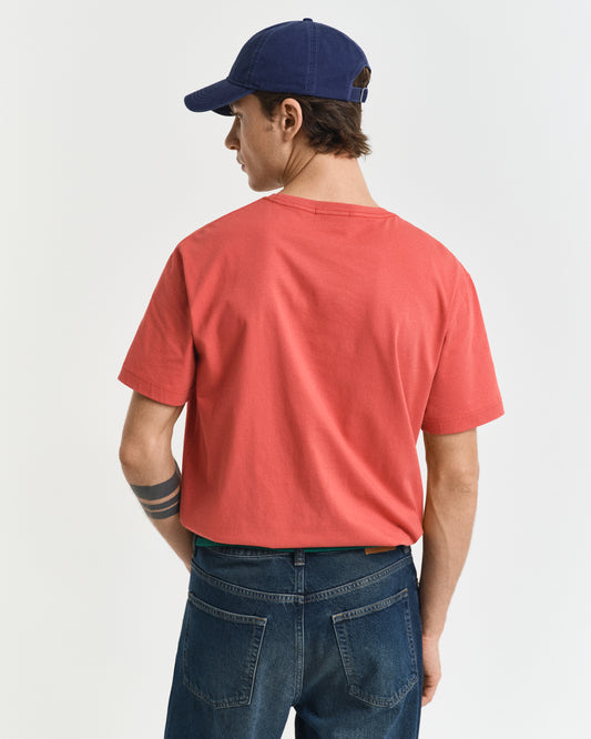 BRICK RED, REG SHIELD SS T-SHIRT, BACK-VIEW BY GANT AU.