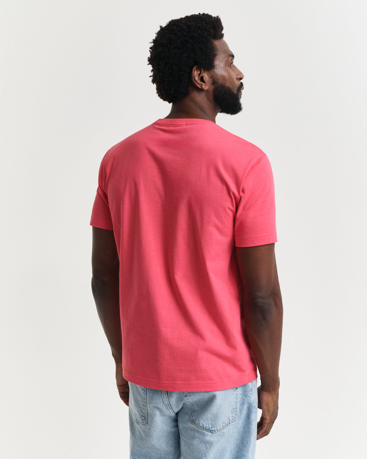 WATERMELON RED, REG SHIELD SS T-SHIRT, BACK-VIEW BY GANT AU.