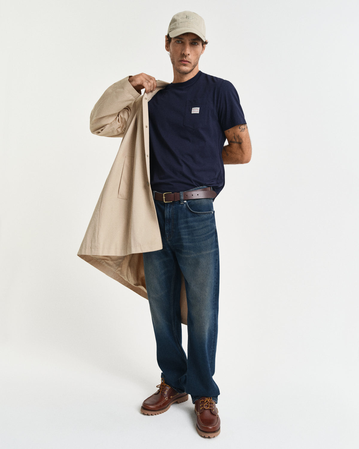 EVENING BLUE, POCKET SS T-SHIRT BY GANT AU.