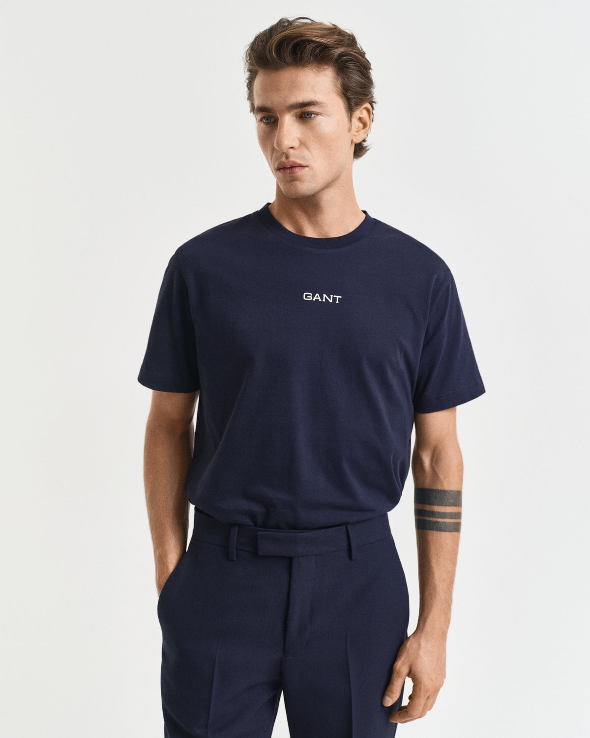 EVENING BLUE, GRAPHIC SS T-SHIRT, FRONT-VIEW BY GANT AU.