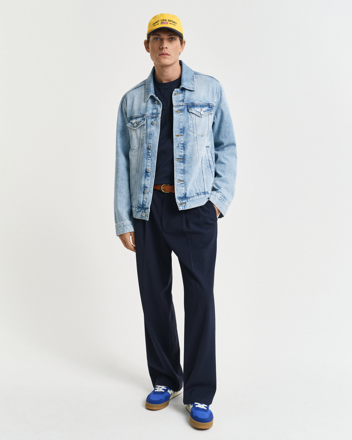 EVENING BLUE, EMBOSSED SS T-SHIRT BY GANT AU.