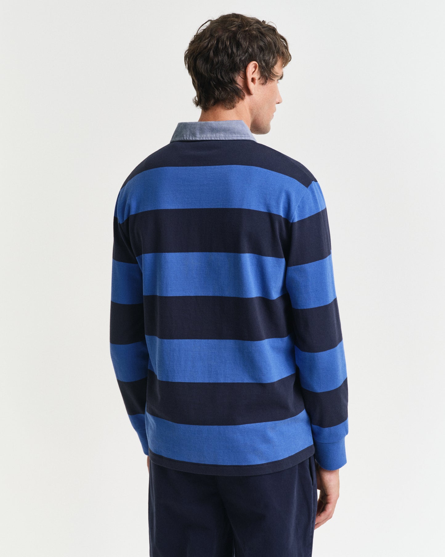 RICH BLUE, REG CHAMBRAY STRIPE HEAVY RUGGER, BACK-VIEW BY GANT AU.