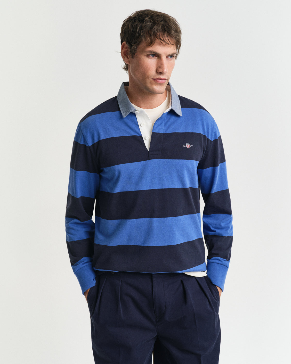 RICH BLUE, REG CHAMBRAY STRIPE HEAVY RUGGER, FRONT-VIEW BY GANT AU.