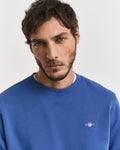 RICH BLUE, REG SHIELD C-NECK SWEAT, CLOSE-UP BY GANT AU.