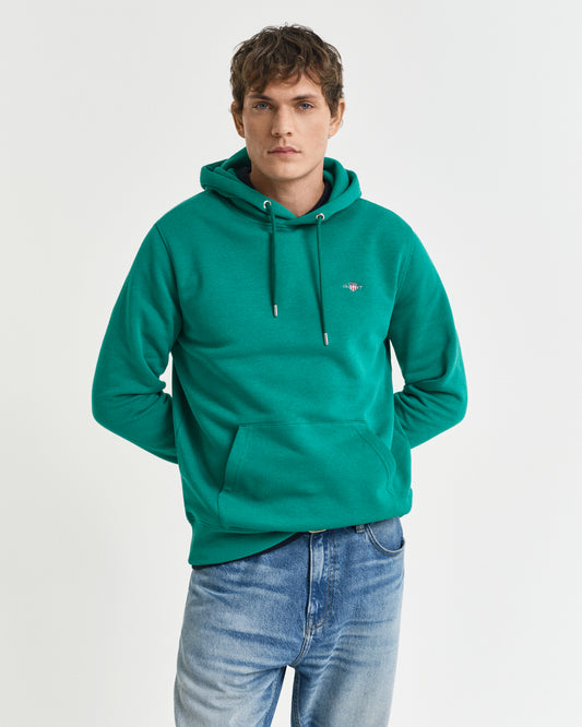 DEEP GREEN, REG SHIELD HOODIE, FRONT-VIEW BY GANT AU.