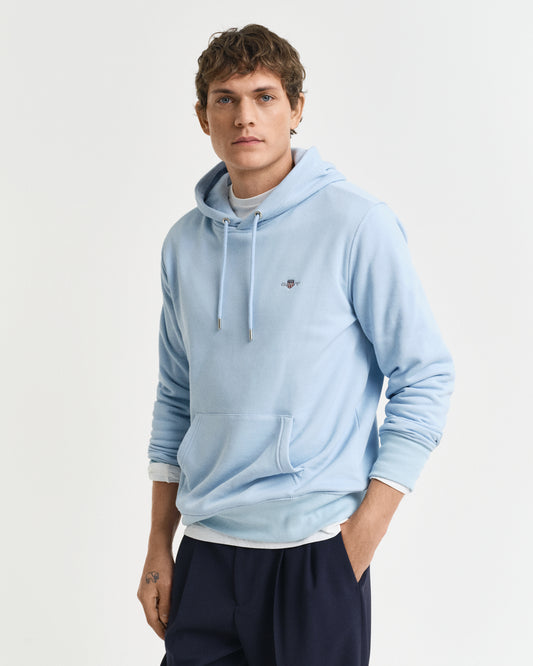 FRESH BLUE, REG SHIELD HOODIE, FRONT-VIEW BY GANT AU.
