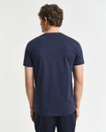 EVENING BLUE, CONTRAST LOGO SS T-SHIRT, BACK-VIEW BY GANT AU.